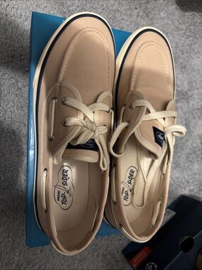Sperry Top-Sider Seamate Boat Shoes in Light Beige New in Box / Never Worn